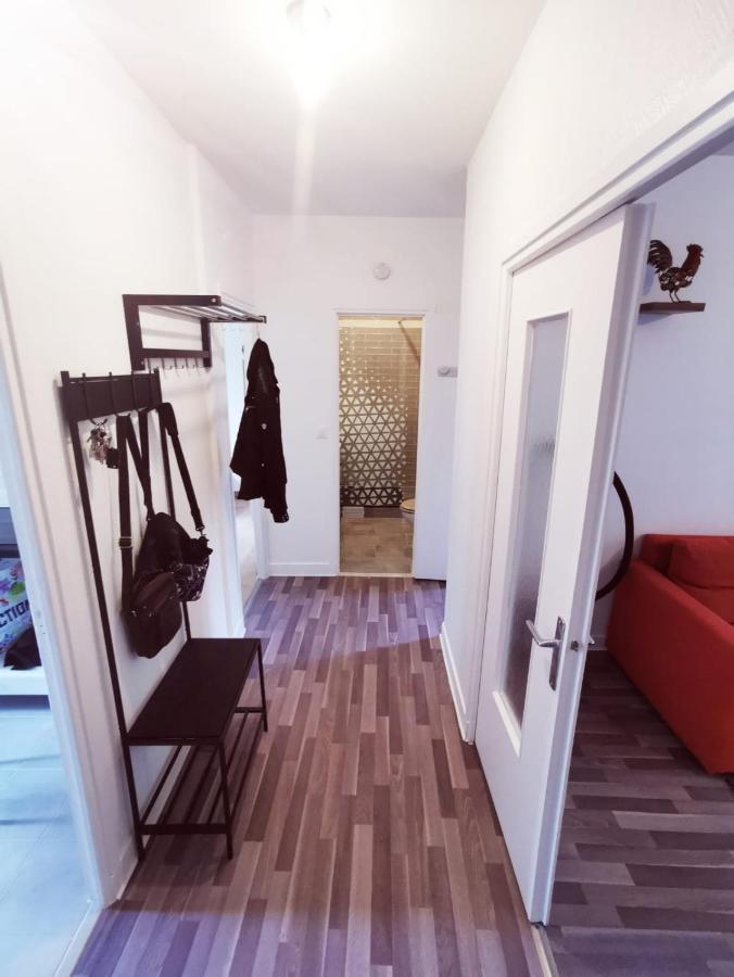 Appartement Pres De La Gare Rer C-Spacieux 4 Pieces Étampes Exterior foto