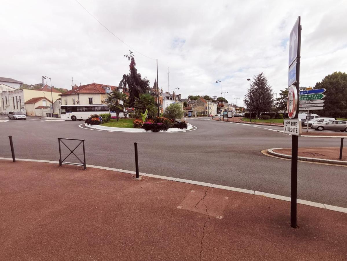 Appartement Pres De La Gare Rer C-Spacieux 4 Pieces Étampes Exterior foto